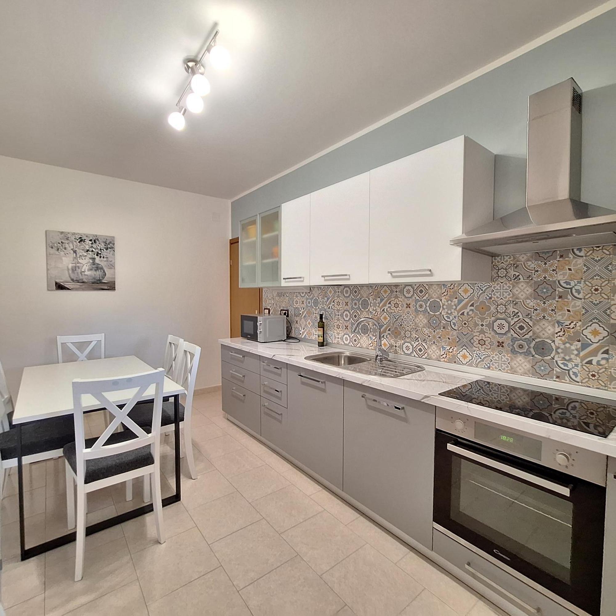Apartment Mita 그로즈냔 외부 사진